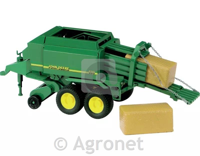 Velika balirka John Deere 690