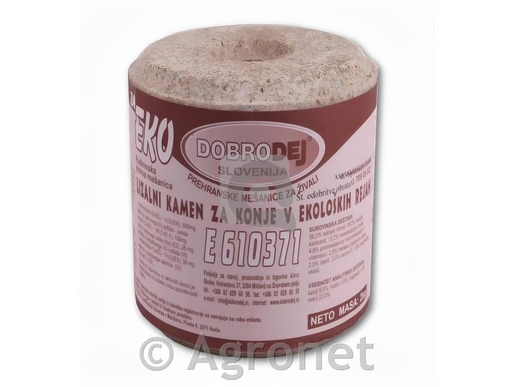 Lizalni kamen za konje 2 kg (ekološka reja)