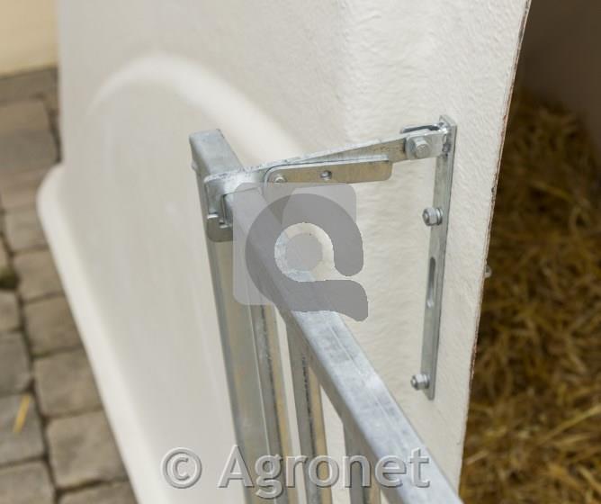 Staja CalfHouse Premium Plus z ograjo v lažji izvedbi