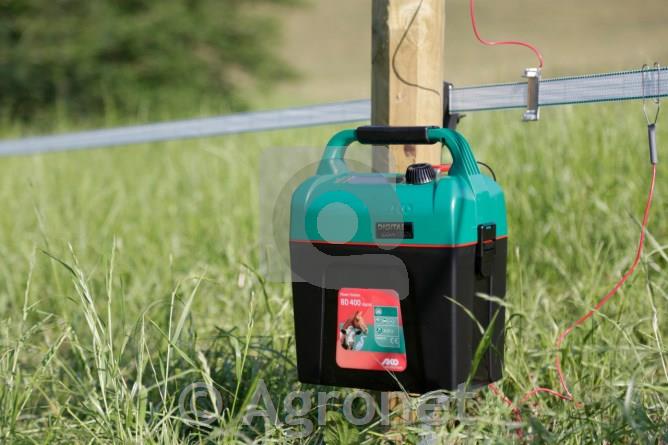 Pastir električni Ako BD 400 - 13km, 9V (12V)