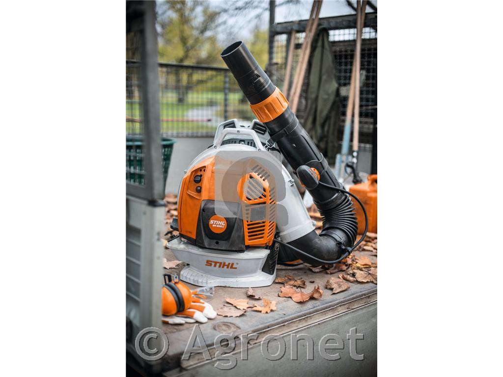 Nahrbtni motorni pihalnik BR 800 C-E STIHL
