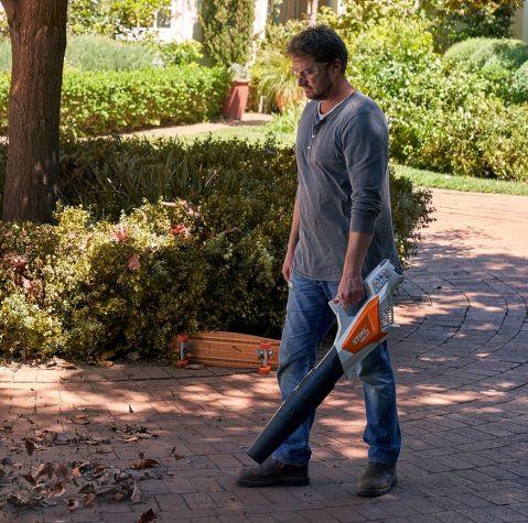 Akumulatorski pihalnik BGA 57 + AK20 + AL101 STIHL