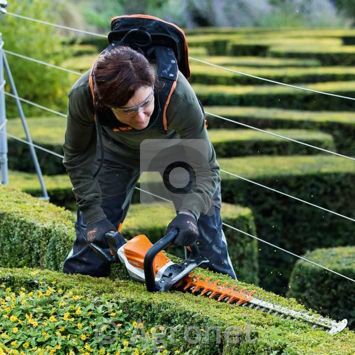 Akumulatorski rezalnik za živo mejo HSA 94 T STIHL