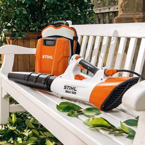 Akumulatorski pihalnik BGA 100 STIHL