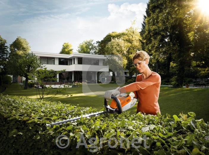 Akumulatorski rezalnik za živo mejo HSA 66 STIHL
