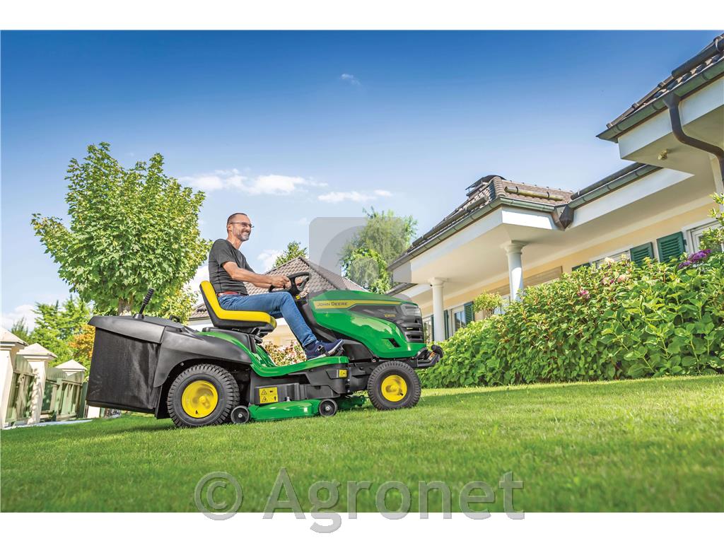 Vrtni traktor X167R JOHN DEERE
