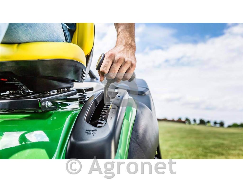 Vrtni traktor X167R JOHN DEERE